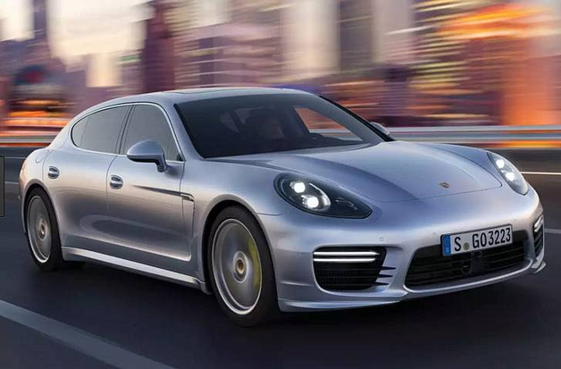 Главврач на Porsche стал героем скандала