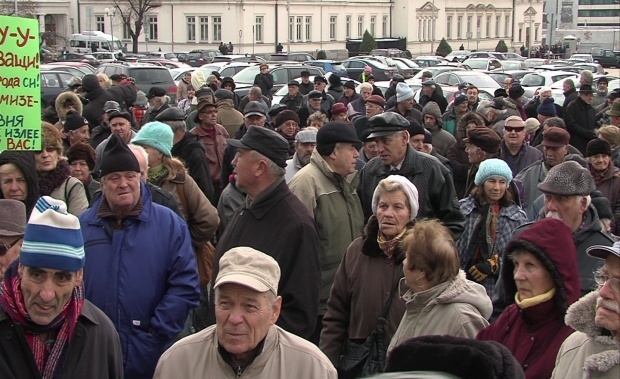 Под Воронежем чиновники, празднуя Рождество, утопили в фекалиях ветерана войны