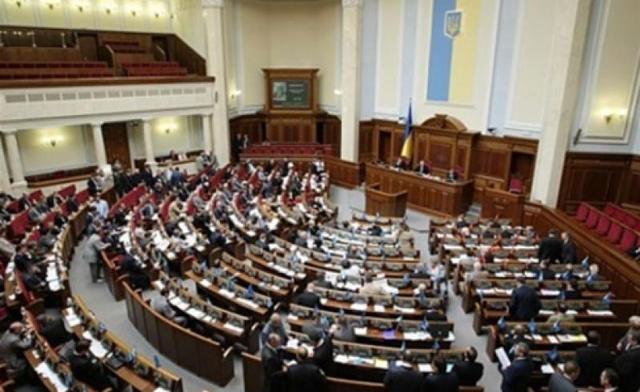 Рада не отменила закон о подаче е-деклараций антикоррупционерами