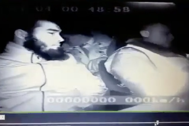 Нападение на полицейских в Астрахани попало на видео