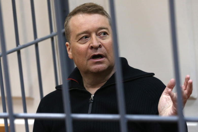 Бывший губернатор Марий Эл Маркелов начал писать в СИЗО поэмы и стихи