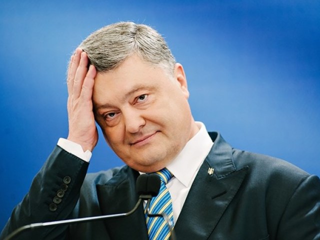 Порошенко мог вывезти из Украины крупную сумму денег