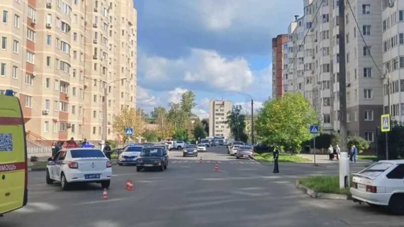 В Электростали автомобиль сбил женщину