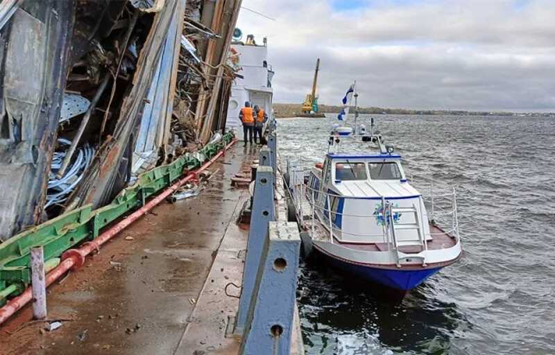 В грузовом порту Самары пропал член экипажа теплохода