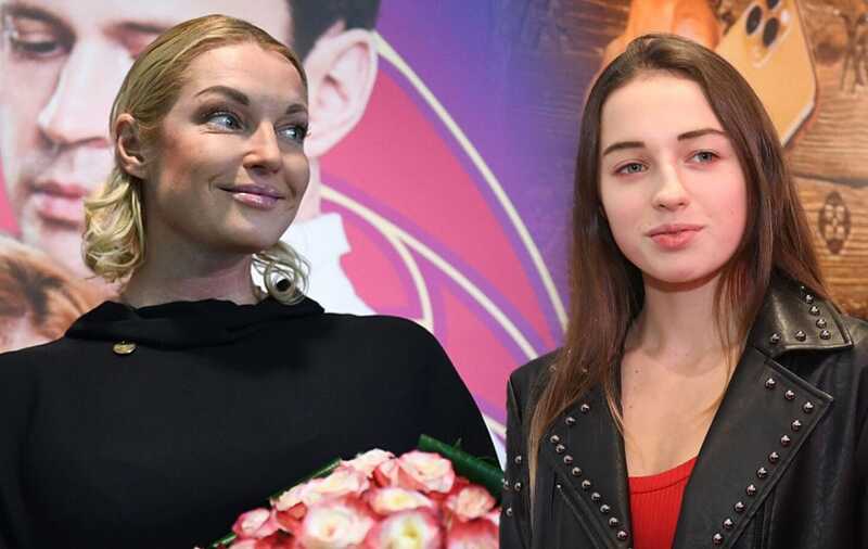 Анастасия Волочкова боится, что дочь откажется от фамилии после свадьбы