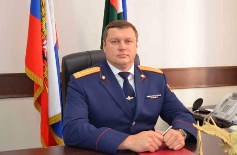 Глава Следственного комитета Дагестана Дмитрий Беляев игнорирует правила дорожного движения