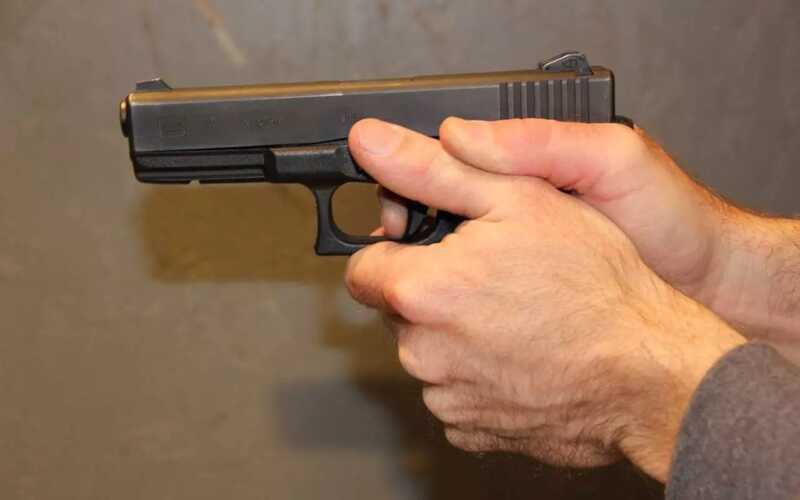В Воронежской области неизвестный начал стрелять в людей на вокзале