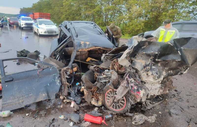 Военный, стрелявший по дому в Судже из гранатомета, погиб в аварии