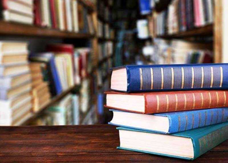 Магазины и дистрибьюторы книг на ЛГБТ-тематику столкнулись с давлением из-за обвинений в «экстремизме»