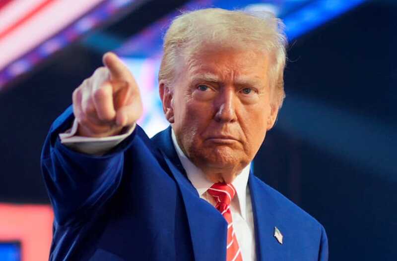 Трамп предложил ужесточить наказание за сжигание флага США