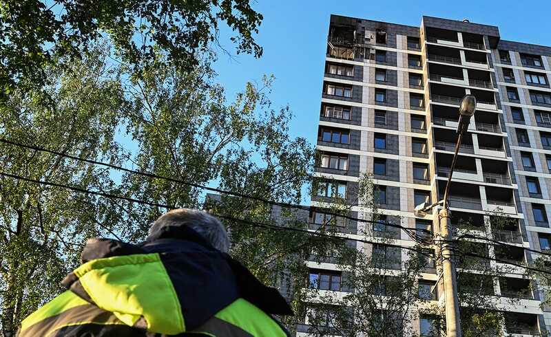 В Красногорске после удара дрона загорелась квартира: жителей пришлось эвакуировать