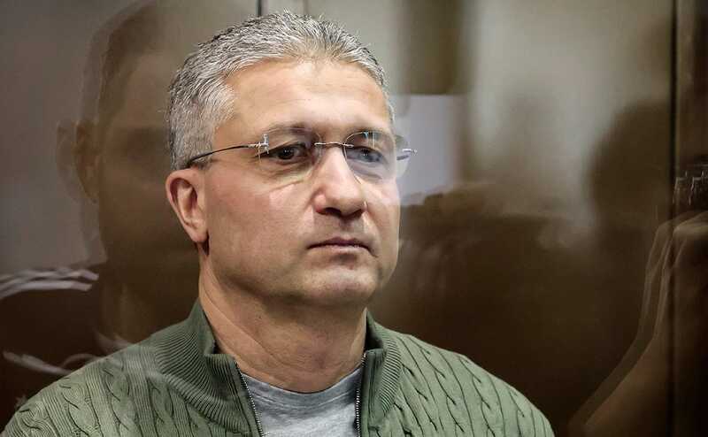 Тимура Иванова обвиняют во взятке на 152 миллиона рублей по контракту с овощными консервами