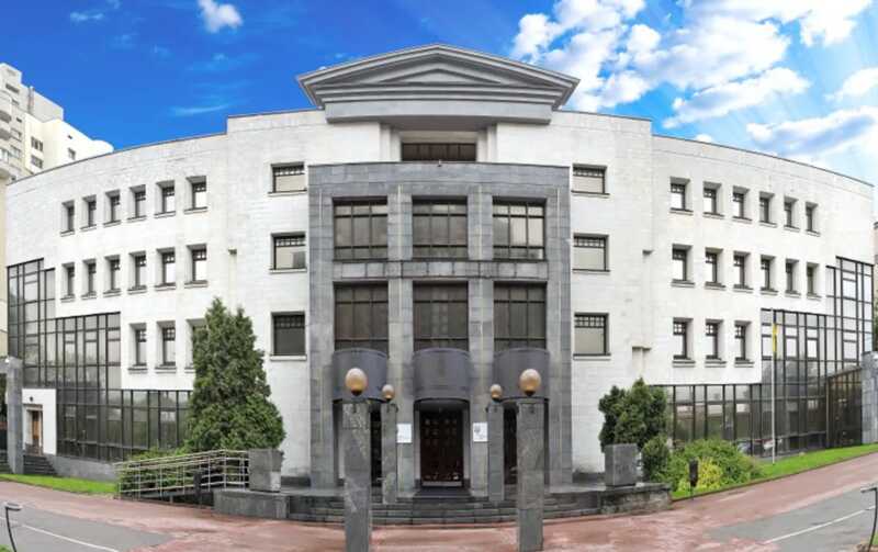 Judge of the High Anti-Corruption Court Viktor Maslov reported pressure related to his rulings in high-profile cases