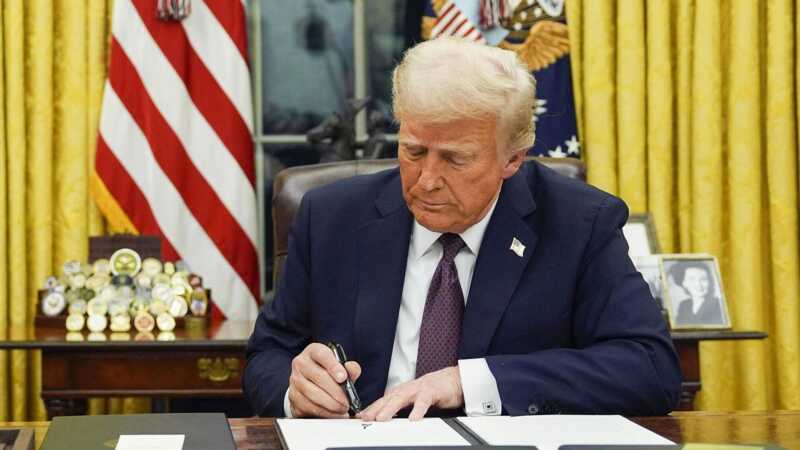 Трамп отстранил руководителя Бюро трудовой статистики по причине недостоверности данных об уровне безработицы