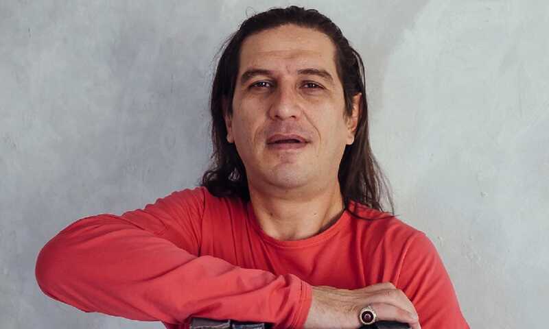 Рэпера Гио Пики ограбили на борту самолёта во время сна