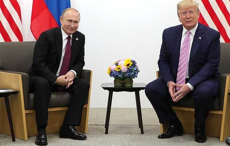 США и Россия договорились провести переговоры по Украине на Аляске