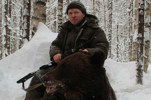 На чиновника-браконьера в Прикамье завели уголовное дело из-за убийства спящего медведя