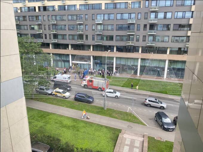 В Москве мужчина поджёг себя в здании МФЦ qzxiddqiqexiuqkmp