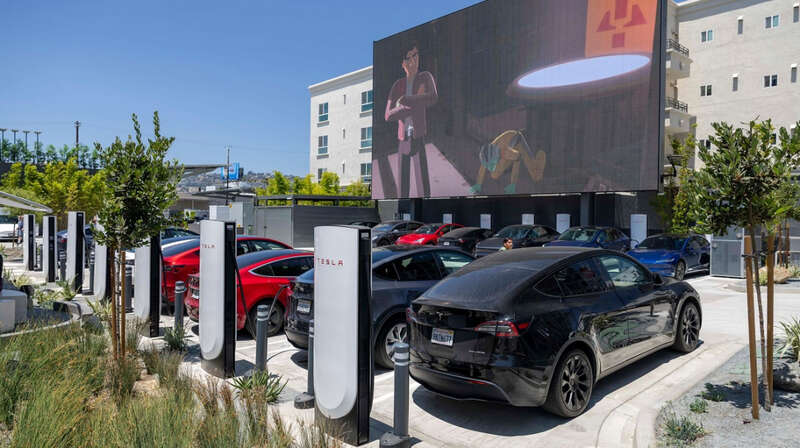 Tesla Diner uqiqhxiddxiqzekmp