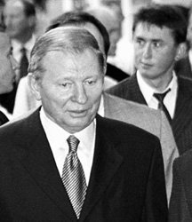 Девять жизней майора Мельниченко: Зачем нам напомнили о забытом герое - 148514 Девять жизней майора Мельниченко: Зачем нам напомнили о забытом герое - фото 148514 exixxitkidruglv