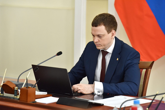 Выплат нет, но вы лечите или тяжёлая судьба медиков Выплат нет, но вы лечите или тяжёлая судьба медиков